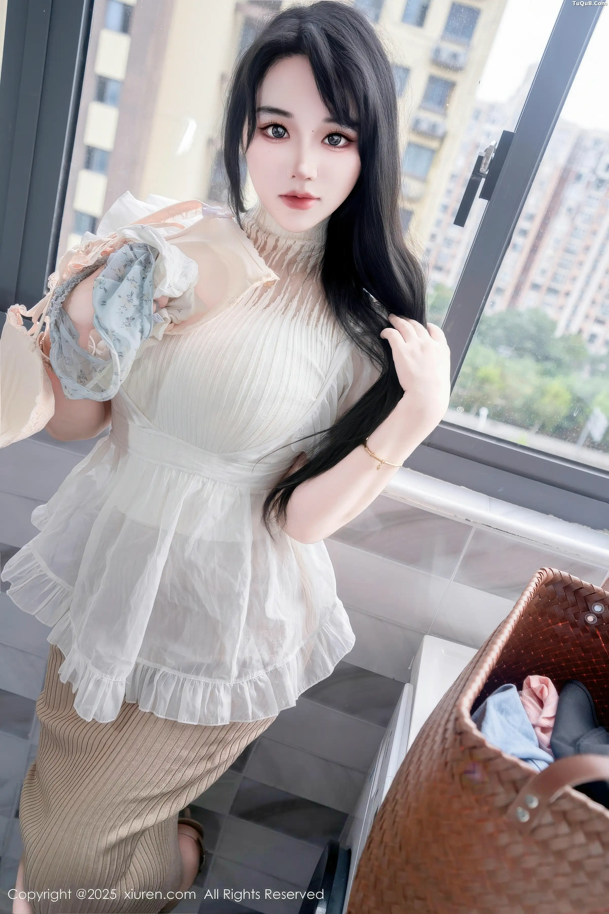 Xrmnw.Vip_汐汐爱吃草莓_写真