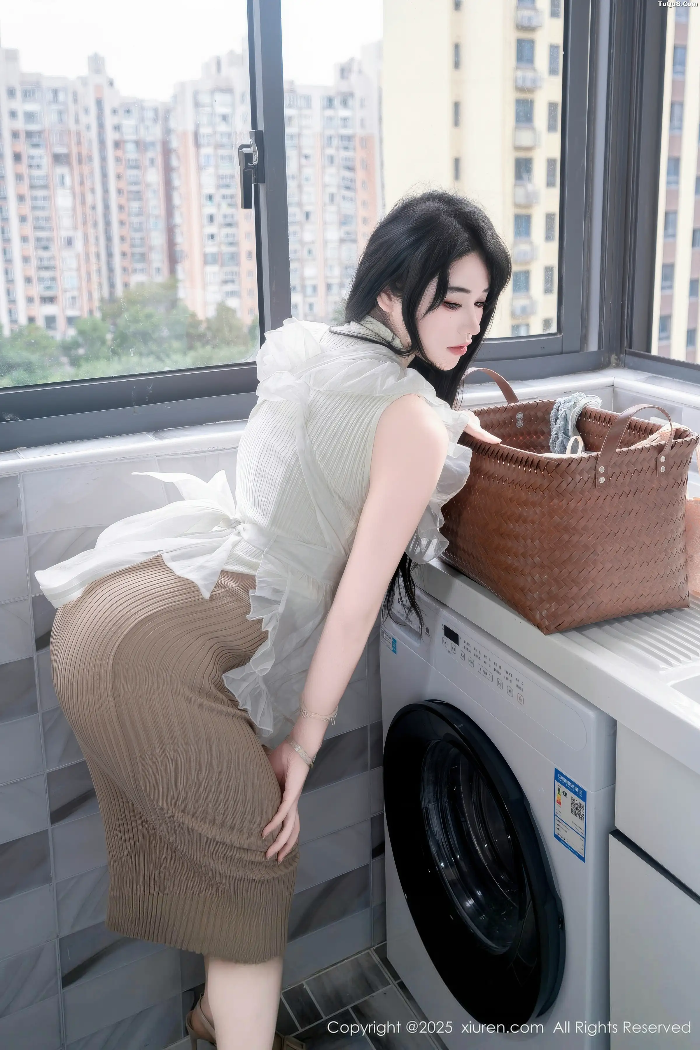 Xrmnw.Vip_汐汐爱吃草莓_写真